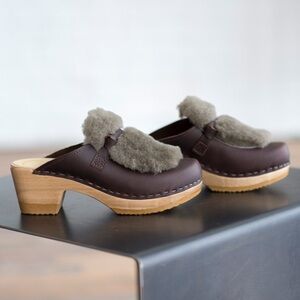 No. 6 fur clogs